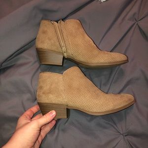 StyleCo Tan Booties